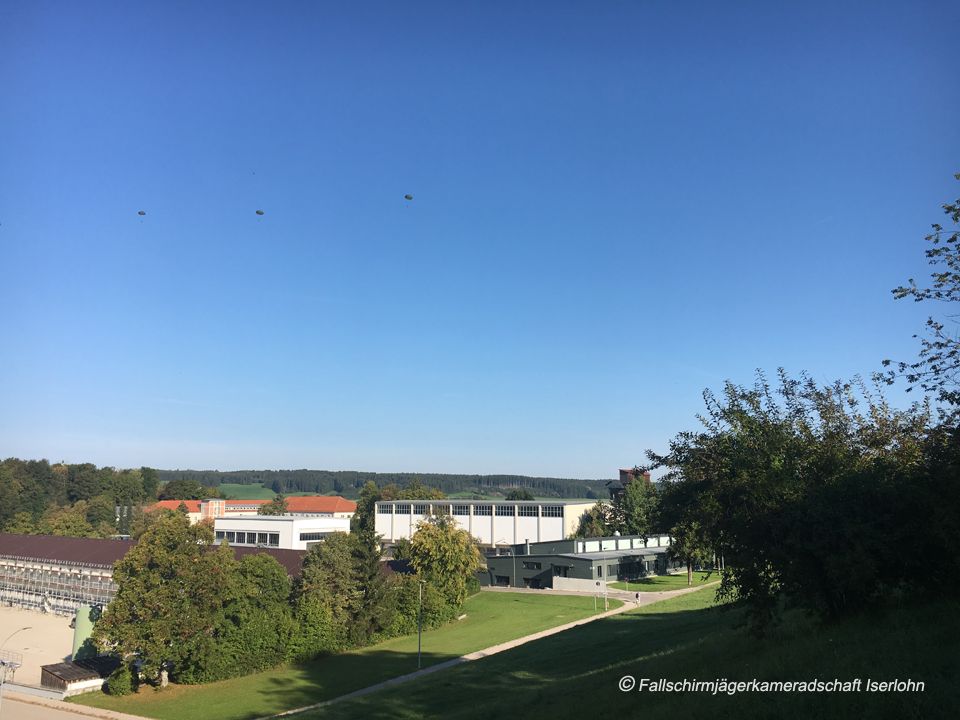 Tag der Fallschirmjäger 2018 T10 über Altenstadt